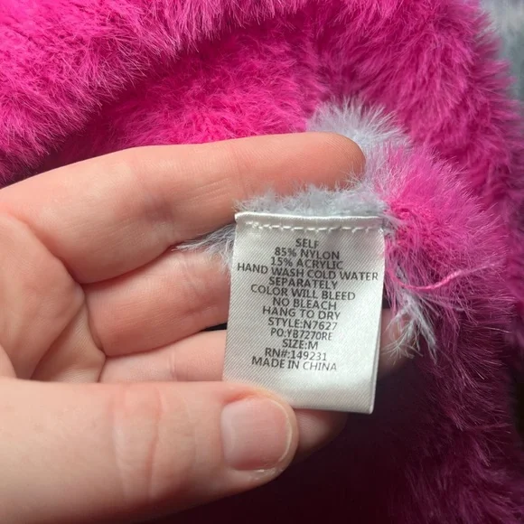 Kori America‎ Fuzzy Sweater size Medium - Picture 8 of 8